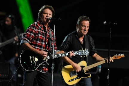 Bruce-Springsteen-John-Fogerty-Rock-Hall.jpg
