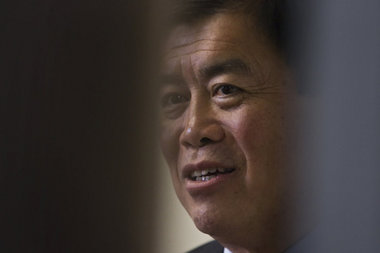 Congressman David Wu meets constituents one-on-one