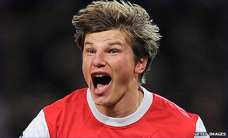 Andrey Arshavin shows his delight after getting the winner against Barcelona