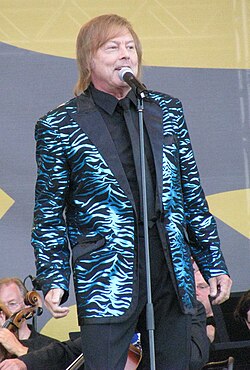 Danny esiintymässä Porissa heinäkuussa 2008.