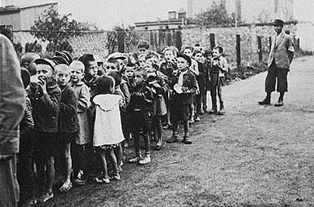 Nens del gheto de Łódź deportats al camp d'extermini de Chełmno, 1942