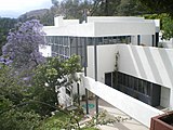 Lovell House, Los Angeles, Rudolph Schindler (garden by Richard Neutra)