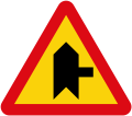 Intersection with priority