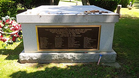 Memorial to the victims of Colgan Air Flight 3407