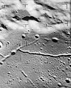 lávová koryta na povrchu Měsíce