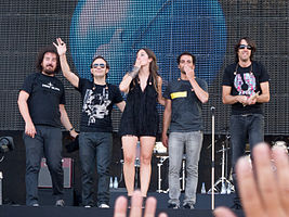 The group in 2012, From left to right: Xabi San Martín, Pablo Benegas, Leire Martínez, Álvaro Fuentes and Haritz Garde.