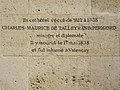 圣弗洛朗坦酒店（法语：Hôtel de Saint-Florentin）墙上的铭文，塔列朗从1812年到1838年5月17日去世一直住在这里。