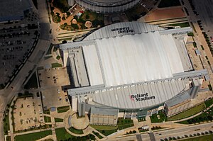 Luftbild des NRG Stadium mit altem Namen