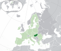 Magyarország elhelyezkedése (sötét zöld) Európában (zöld és sötét szürke) és az Európai Unióban (zöld) Location of Hungary (dark green) in Europe (green & dark grey) and in the European Union (green)