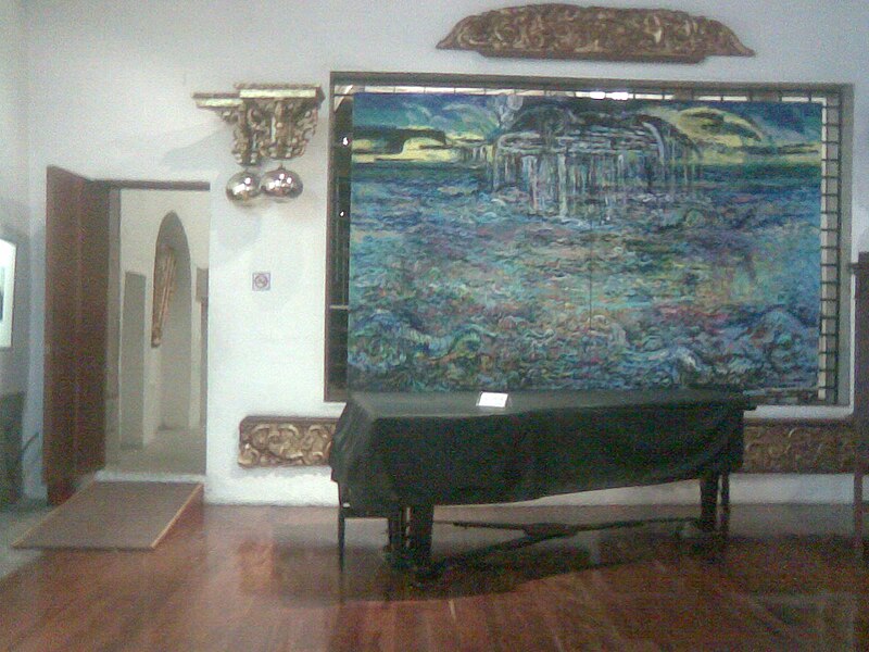 File:Piano en el sotocoro del Ex-templo UCSJ.jpg