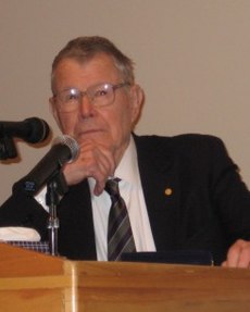 Томас Кромби Шеллинг (2007)