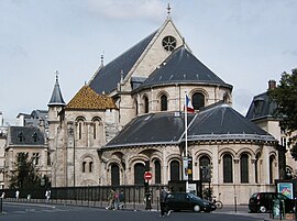 The Musée des Arts et Métiers in the medieval priory of Saint-Martin-des-Champs