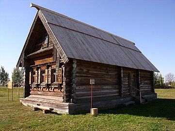 Izba: a traditional Russian wooden country house