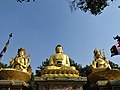 (இடமிருந்து வலம்) அவலோகிதர், கௌதம புத்தர் மற்றும் பத்மசம்பவநாதர் சிலைகள்