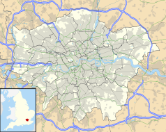 Mapa konturowa Wielkiego Londynu, blisko centrum na prawo znajduje się punkt z opisem „National Maritime Museum”