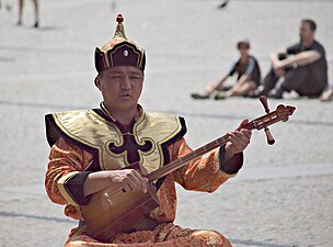 A Mongolian Tovshuur player
