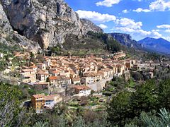 Moustiers-Sainte-Marie, i øvre Provence