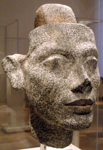 Tête en granite de Néfertiti, Ägyptisches Museum, Berlin.