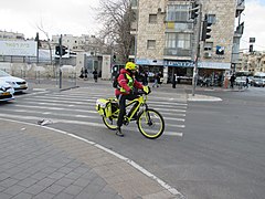 כונן מד"א על אופניים חשמליים