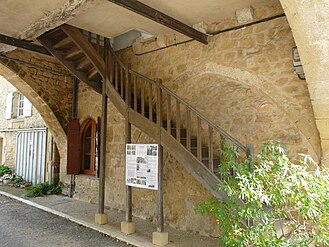 Деревянная лестница в Мольере, Франция