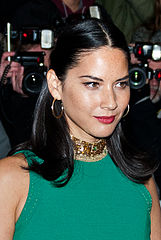 Olivia Munn; father is of English, Irish, and German ancestry,[193] while her mother is from Vietnam.[194]