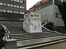 Richard Wagner-National-Denkmal, Siegfried, Mime und der erlegte Drache