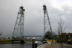 Vertical-lift bridge over the Gouwe in Waddinxveen