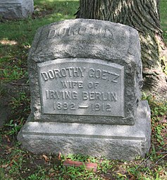 Grave of Dorothy Goetz, wife of Irving Berlin