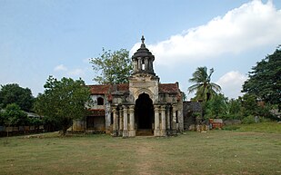 Mantri Manai, the remains of the minister's quarters of Jaffna Kingdom. It is built in a Euro-Dravidian style.[51]