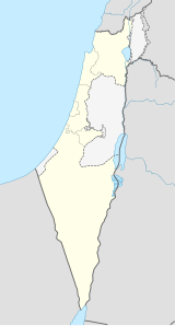 Mapa konturowa Izraela, blisko centrum u góry znajduje się punkt z opisem „Ramla”
