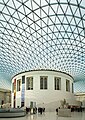 Glasstak over gårdsrommet i British Museum.