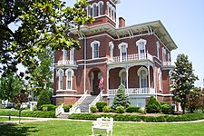 Magnolia Manor is a Victorian period historic house museum in Cairo.