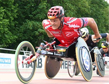 O suíço Franz Nietlispach, cinco vezes campeão na categoria de cadeira de rodas.