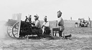 Indian Army gunners (probably 39th Battery) with 3.7-inch mountain howitzers, Jerusalem 1917.