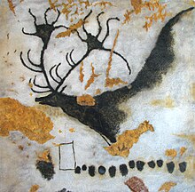 Una pittura rupestre a carboncino e ocra di Megaloceros da Lascaux, Francia