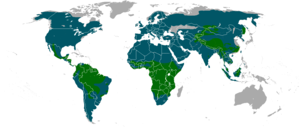 Distribución mundial dos félidos En azul, distribución dos felinos. En verde, distribución dos panterinos.