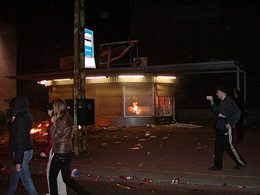 Подожжённый киоск, ночь с 26 на 27 апреля 2007 года