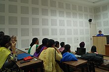 Přednáška o wellbeingu pro ženy na Pandžábské univerzitě