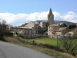 The church and surroundings in Gras