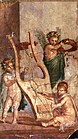 كيوبيدان يعزفان على السمسمية من جدارية رومانية جصية (فريسكو) في هركولانيوم