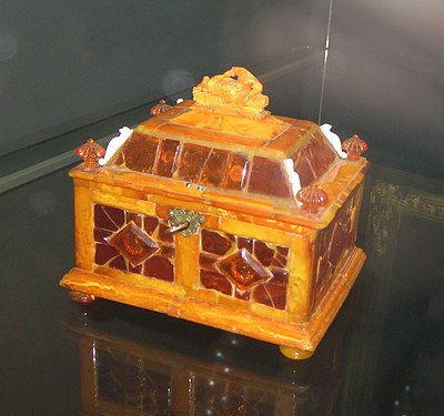 Amber case presented by Friedrich Wilhelm I to Peter the Great during his stay in Berlin in 1716.[34]