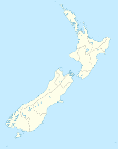 Mapa konturowa Nowej Zelandii, u góry nieco na prawo znajduje się punkt z opisem „Clevedon”