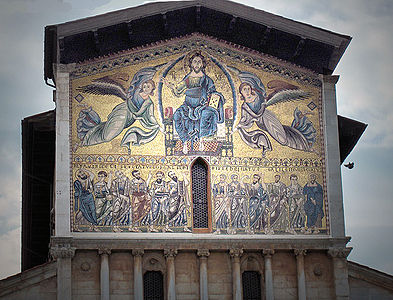 Thirteenth-century Byzantine mosaic of Christ in Majesty from the Basilica of San Frediano