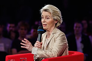 Ursula von der Leyen, présidente de la Commission européenne. (définition réelle 3 872 × 2 581)