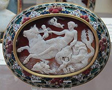 Arte romana, anfitrite su un toro marino, ritoccato nel rinascimento.JPG
