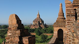 Htilominlo Temple and other temples