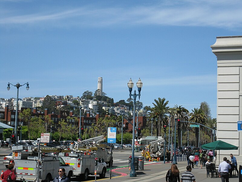 File:Coit Tower from near Ferry Building - panoramio.jpg