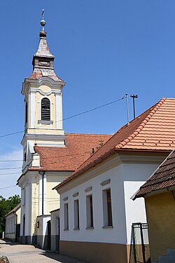 Kossuth utcai részlet az evangélikus templommal