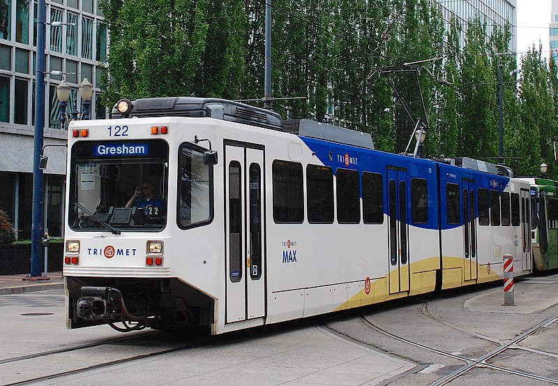 File:Bombardier LRV of TriMet on Holladay St at 11th Ave in 2009.jpg
