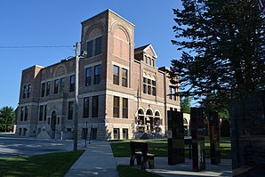 Das Hancock County Courthouse in Garner, seit 1981 im NRHP gelistet[1]